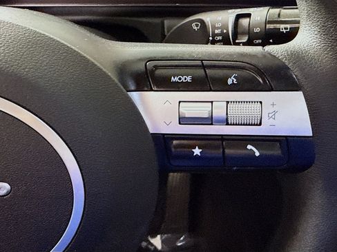 Used 2025 Hyundai Tucson SEL FWD image 15