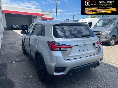 Used 2026 Mitsubishi Outlander Sport LE AWD/4WD image 5