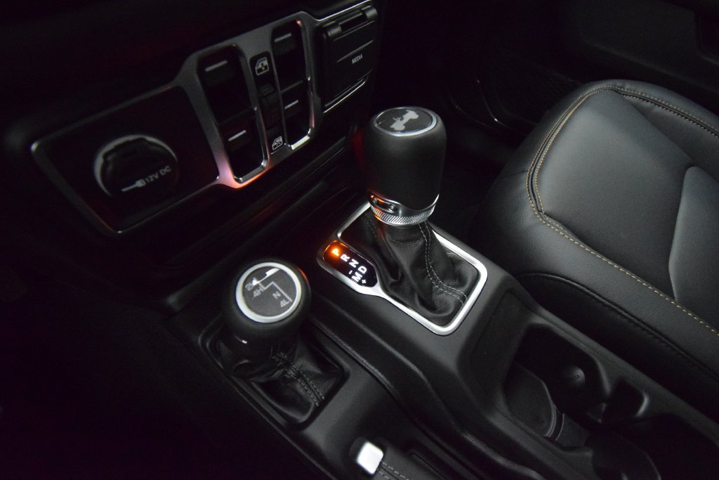 New 2026 Jeep Wrangler Unlimited Sahara AWD/4WD image 24