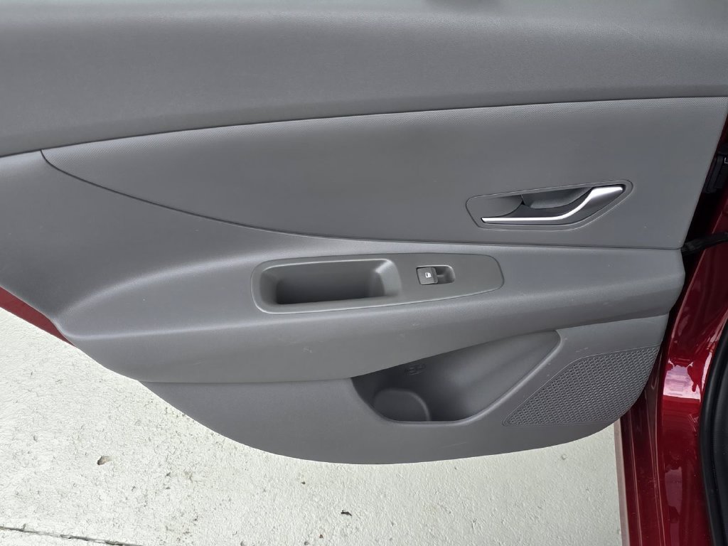 Used 2023 Hyundai Elantra SEL FWD image 24