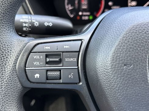 Used 2024 Honda CR-V LX image 18