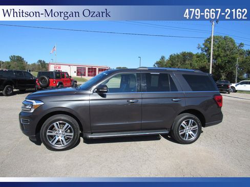 Used 2023 Ford Expedition Limited image 7