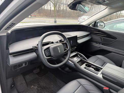 Used 2026 Lincoln Nautilus Premier w/ Jet Appearance Package AWD/4WD image 7