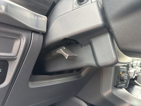 New 2025 Ford F150 Lariat w/ Equipment Group 501A Mid image 23