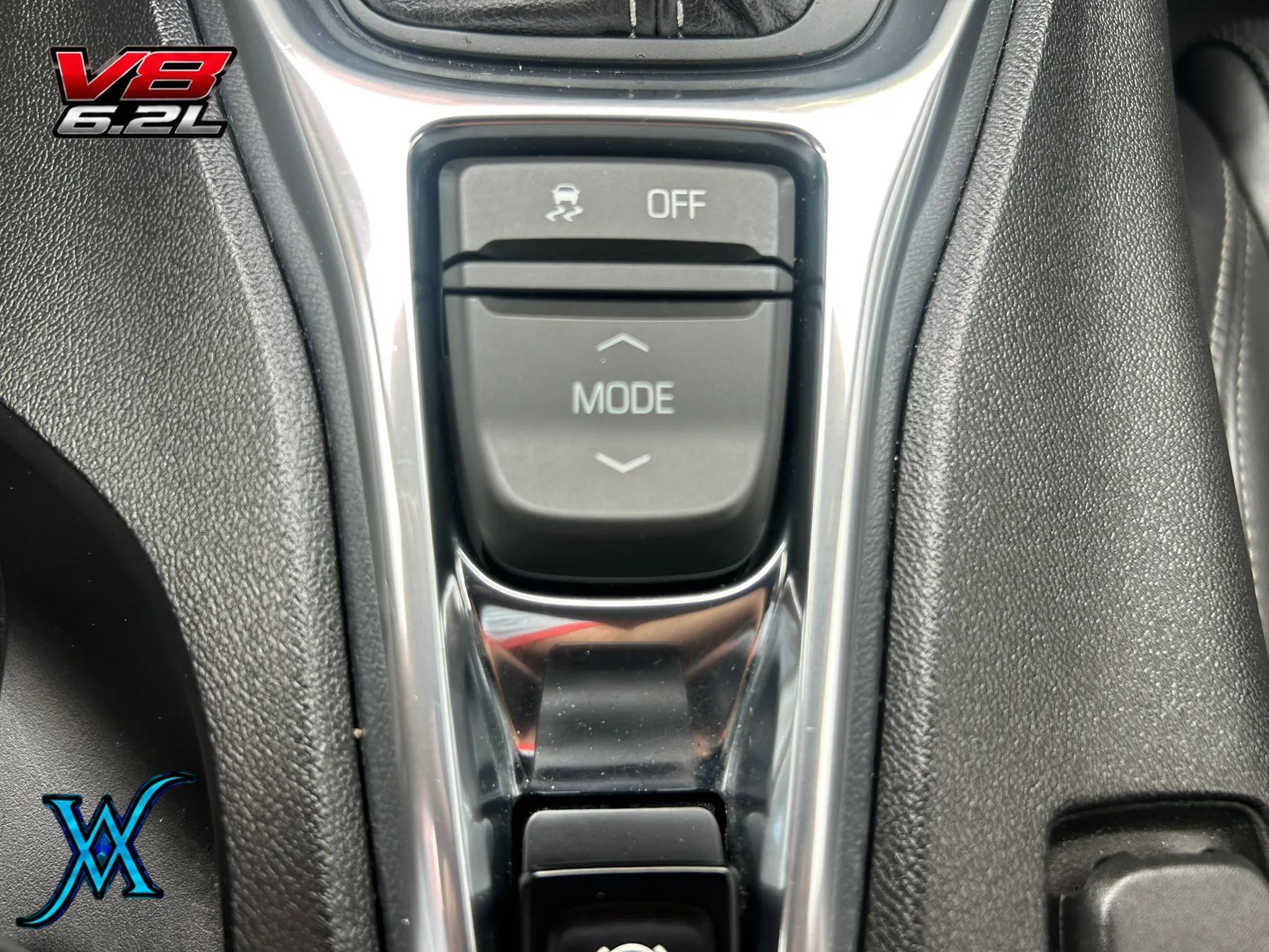 Used 2018 Chevrolet Camaro SS RWD image 29