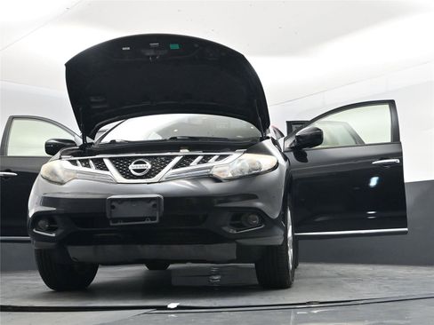 Used 2013 Nissan Murano SV w/ Value Pkg AWD/4WD image 22