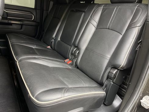 Used 2020 RAM 3500 Limited w/ Black Appearance Package image 7