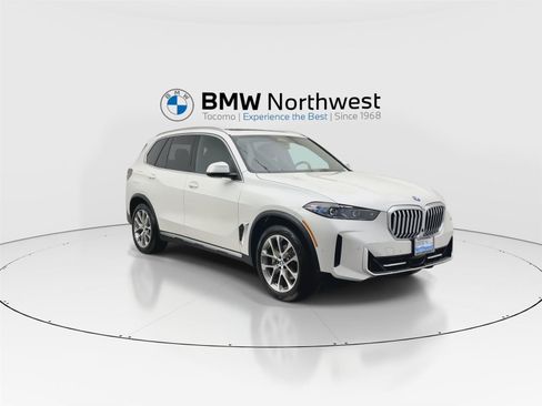 Used 2024 BMW X5 xDrive40i w/ Premium Package image 6