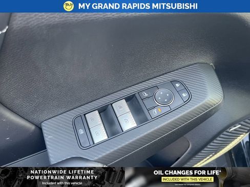 New 2026 Mitsubishi Outlander LE AWD/4WD image 11