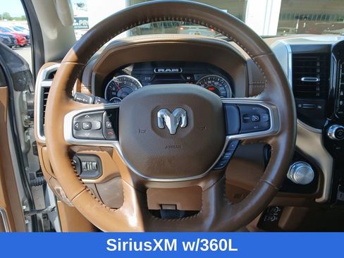Used 2022 RAM 1500 Laramie AWD/4WD image 16