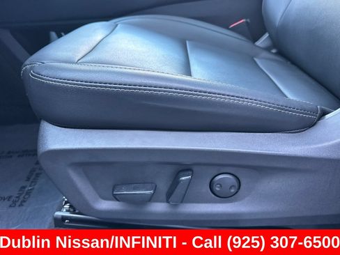 Used 2025 Nissan Murano SL w/ Cargo Package AWD/4WD image 14