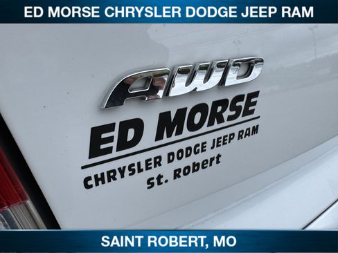Used 2018 Chrysler 300 Limited w/ Safetytec Plus Group AWD/4WD image 12