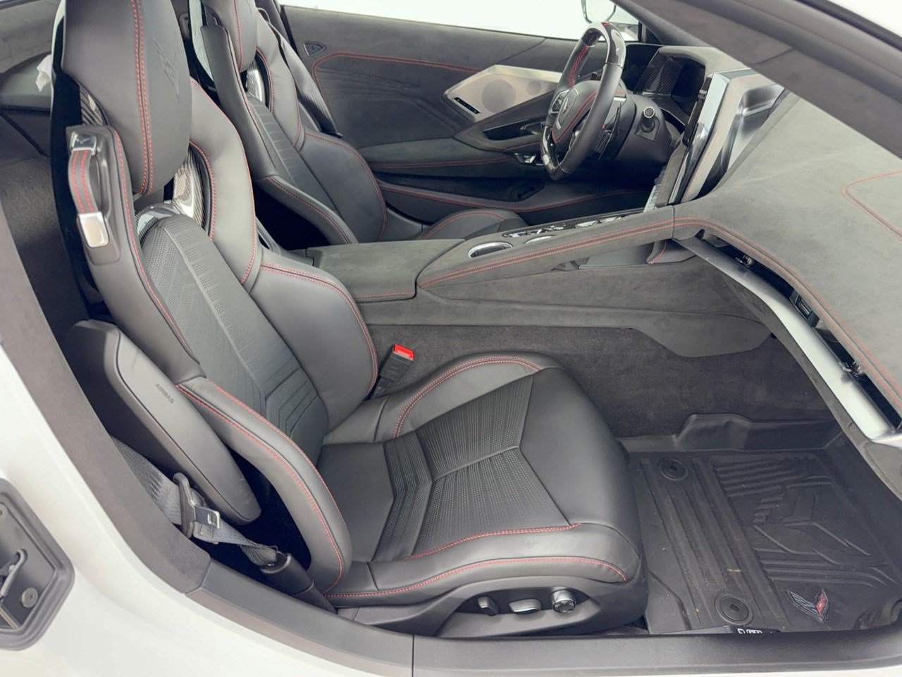 Used 2026 Chevrolet Corvette Z06 RWD image 30