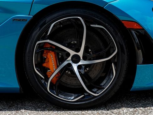 Used 2025 McLaren 750S RWD image 15