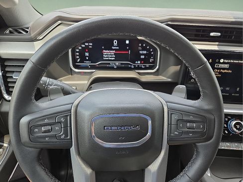 Used 2023 GMC Sierra 1500 Denali w/ Denali Reserve Package AWD/4WD image 24