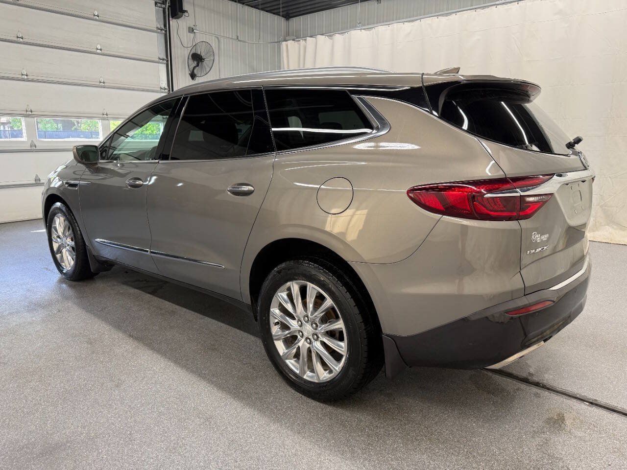 Used 2018 Buick Enclave Premium w/ Experience Buick Package AWD/4WD image 6