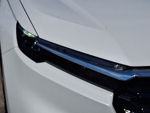 Used 2024 Honda CR-V EX-L image 10