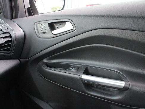 Used 2018 Ford Escape SE FWD image 20