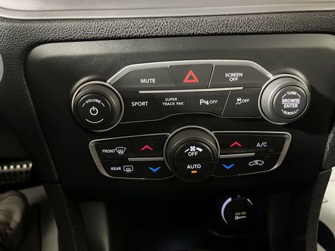 Used 2023 Dodge Charger R/T w/ Blacktop Package image 21