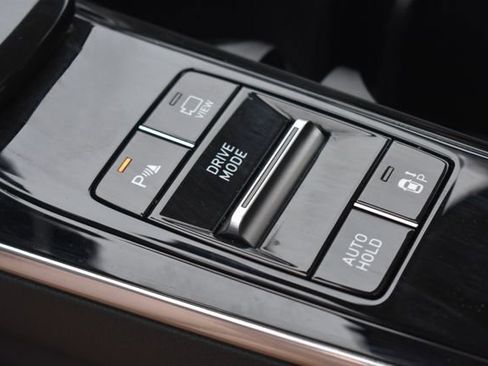 Used 2023 Hyundai Sonata Limited image 25