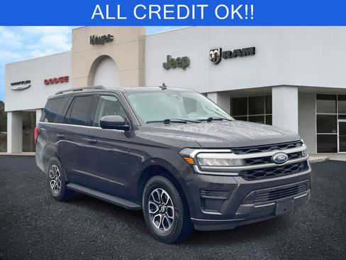 Used 2024 Ford Expedition XLT RWD image 1