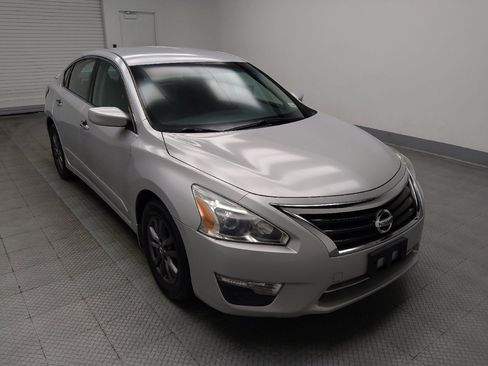 Used 2015 Nissan Altima 2.5 S w/ Special Edition Package FWD image 13