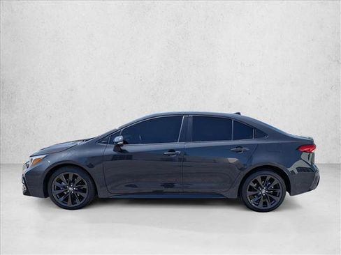 Used 2023 Toyota Corolla SE w/ Carpet Mat Package (TMS) FWD image 9