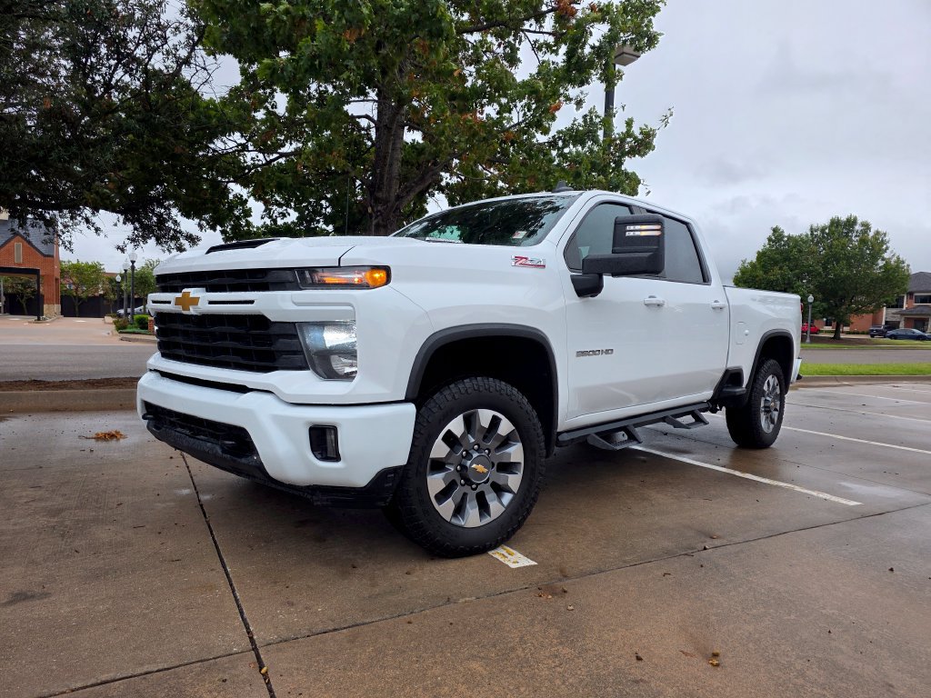 Used 2024 Chevrolet Silverado 3500 LT w/ Texas Edition AWD/4WD image 7