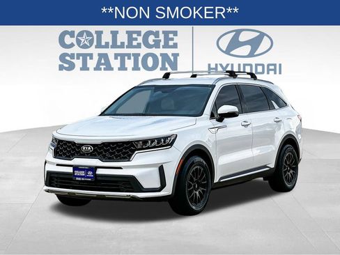 Used 2021 Kia Sorento S image 6