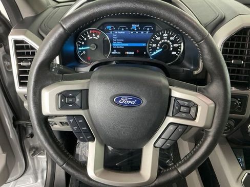 Used 2018 Ford F150 Lariat w/ Equipment Group 502A Luxury AWD/4WD image 17