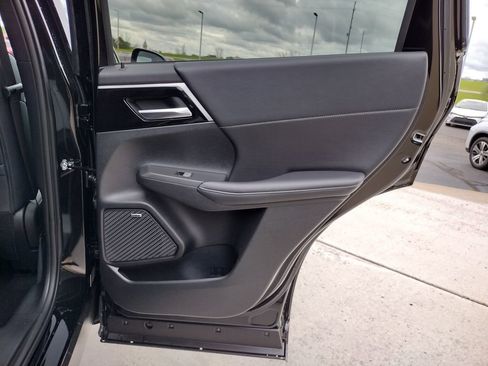 New 2026 Mitsubishi Outlander LE AWD/4WD image 31