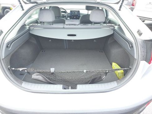 Used 2020 Hyundai Ioniq SE image 25