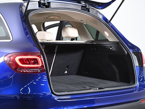 Used 2020 Mercedes-Benz GLC 300 4MATIC image 37