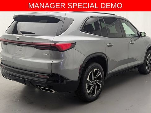 Used 2026 Buick Enclave Sport Touring w/ Power Package AWD/4WD image 7