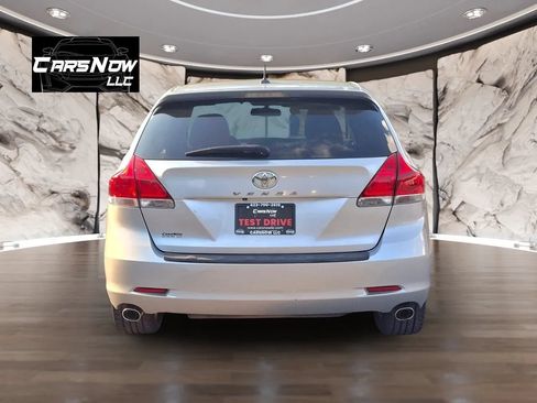 Used 2010 Toyota Venza FWD image 5