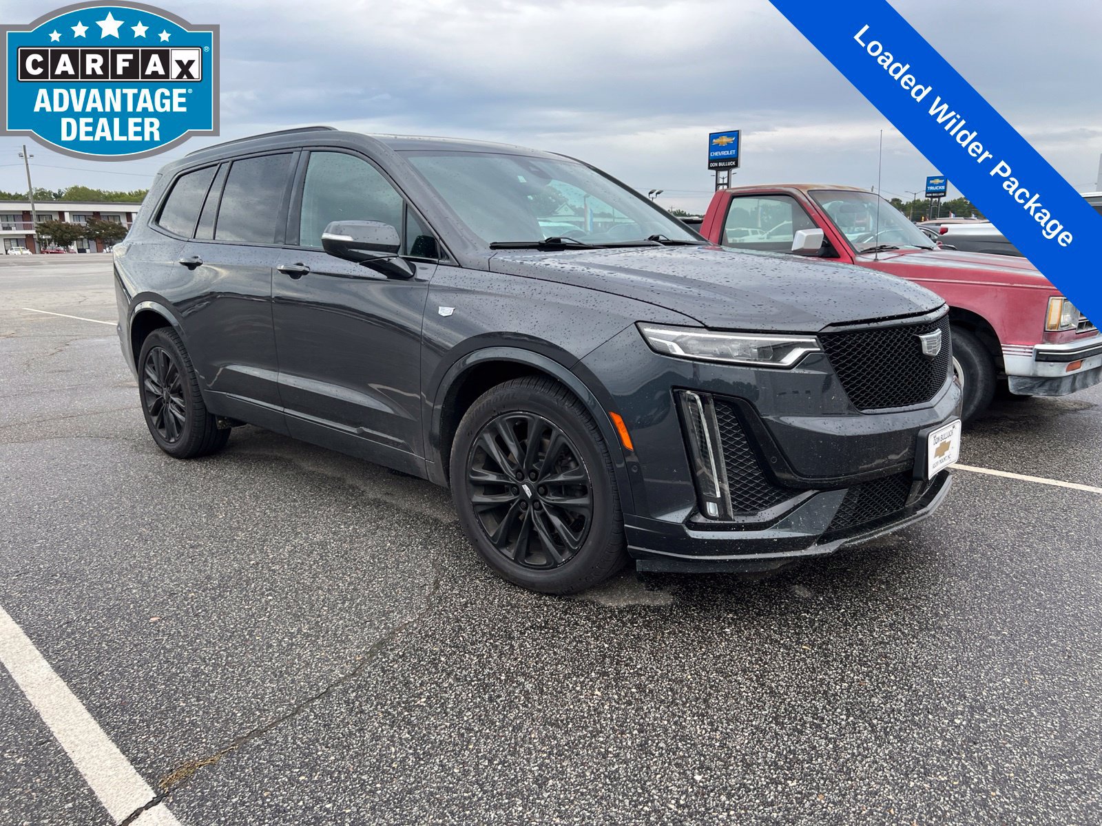 Used 2021 Cadillac XT6 Sport w/ LPO, ONYX Package AWD/4WD image 3
