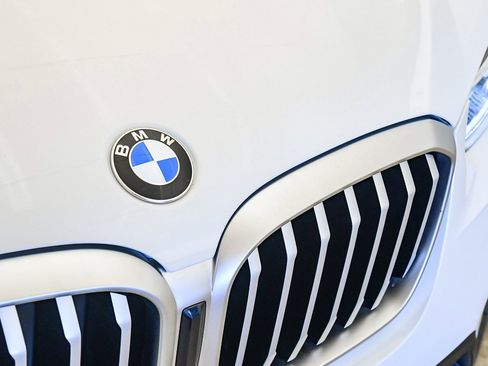 Certified 2024 BMW X3 sDrive30i w/ Premium Package image 8