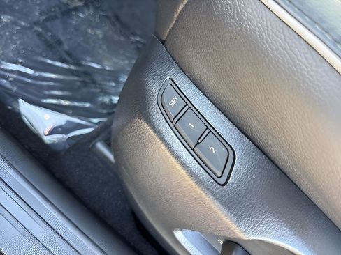 Used 2025 MAZDA CX-5 AWD 2.5 S w/ Preferred Package image 11