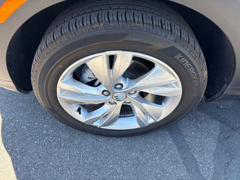 Used 2025 Buick Encore GX Preferred FWD image 29