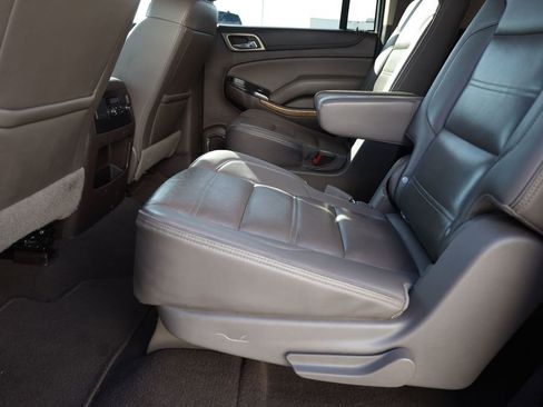Used 2020 GMC Yukon XL Denali AWD/4WD image 18