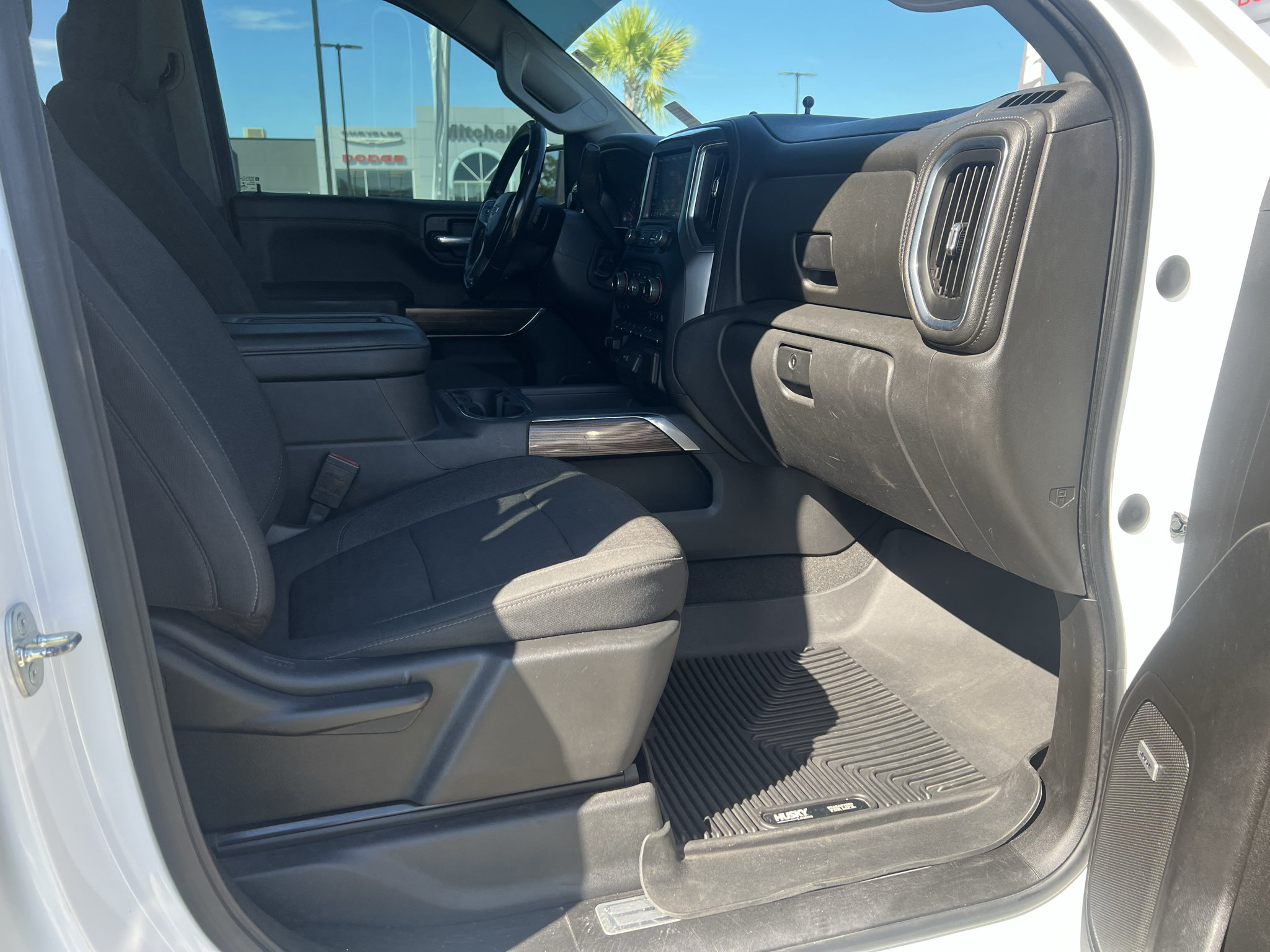 Used 2021 Chevrolet Silverado 1500 LT Trail Boss w/ Convenience Package II AWD/4WD image 15