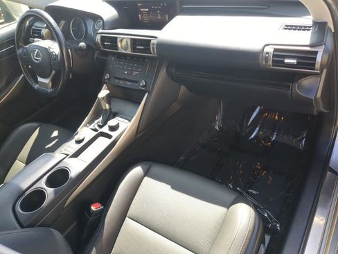 Used 2016 Lexus IS 200t image 22