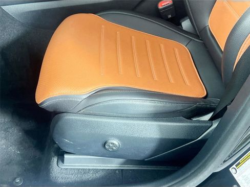 Certified 2023 Mercedes-Benz GLC 300 4MATIC image 18