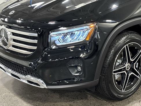 New 2026 Mercedes-Benz GLB 250 image 8