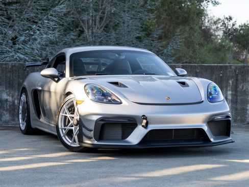 Certified 2025 Porsche 718 Cayman GT4 RS RWD image 6