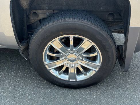 Used 2017 Chevrolet Silverado 1500 High Country AWD/4WD image 8