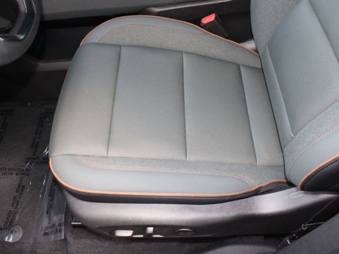 Used 2026 GMC Acadia AT4 AWD/4WD image 12