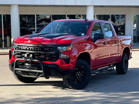 Used 2024 Chevrolet Silverado 1500 Custom Trail Boss w/ LPO, Dark Essentials Package image 10