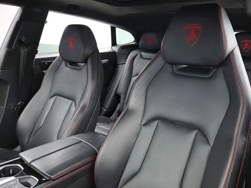 Used 2020 Lamborghini Urus AWD/4WD image 27