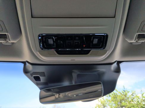 Used 2023 Lincoln Corsair FWD w/ Equipment Group 101A image 29